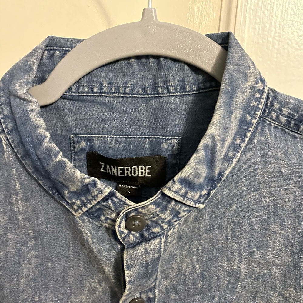 New Men’s Zanerobe size small denim short sleeve